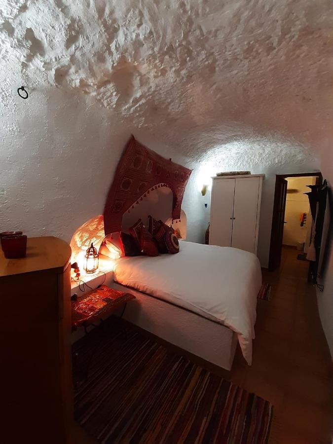Cuevas - Cuevas De La Luz Bed & Breakfast